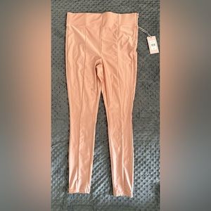 The cutest High Rise Leggings! Perfect for all seasons and all occasions!